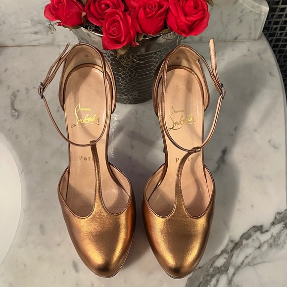 Christian louboutin t-strap platform heels - Picture 4 of 13